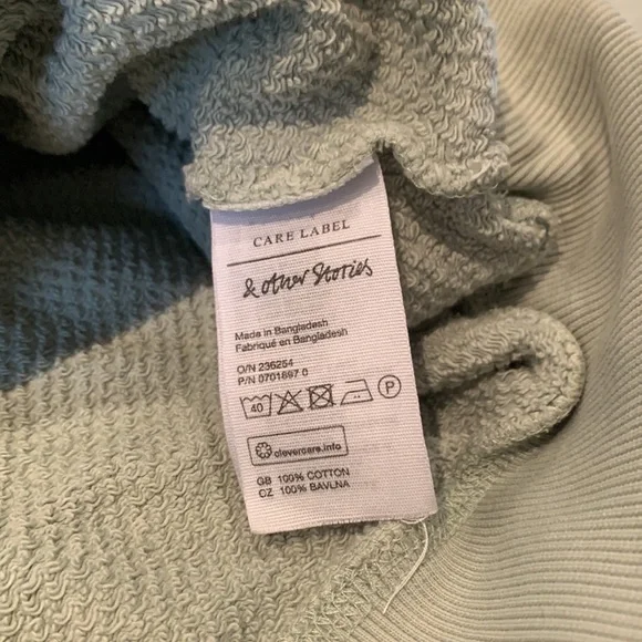 & Other Stories Mock-neck Green Pullover - Picture 2 of 3